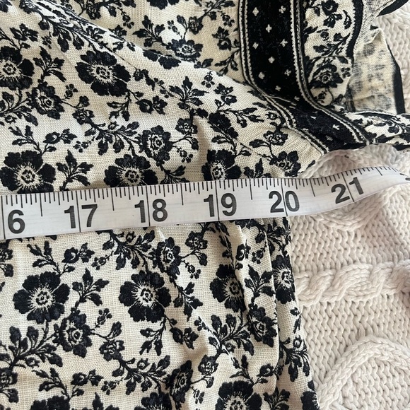 New!Max Studio Floral Black and White Women's Short Sleeve Blouse Various Sizes - Picture 9 of 16